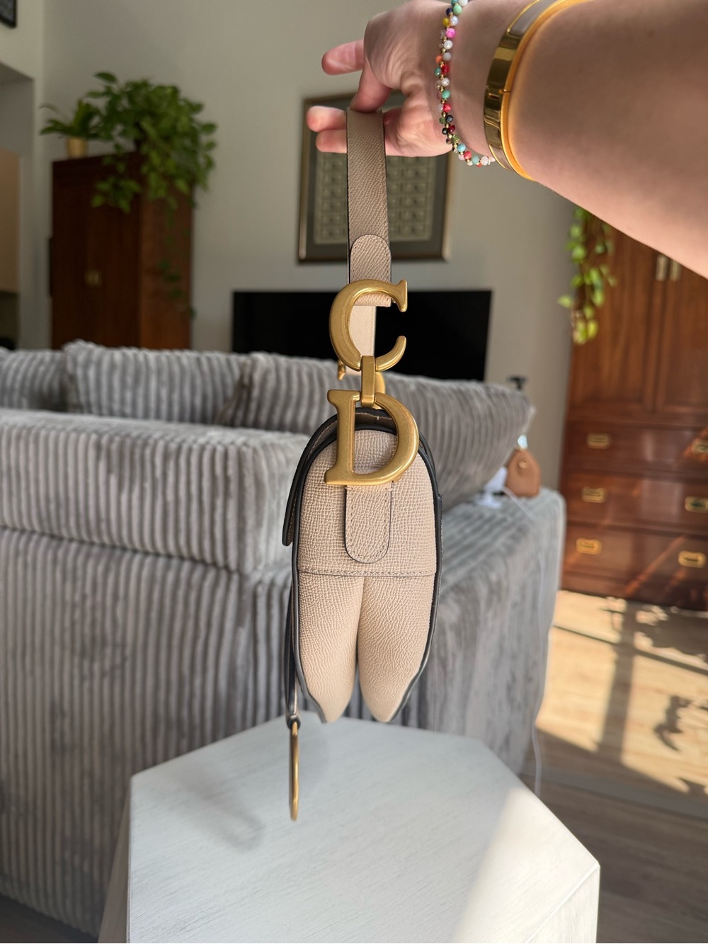 Dior Saddle Bag in Beige Calfskin Leather - Picture 3 of 14